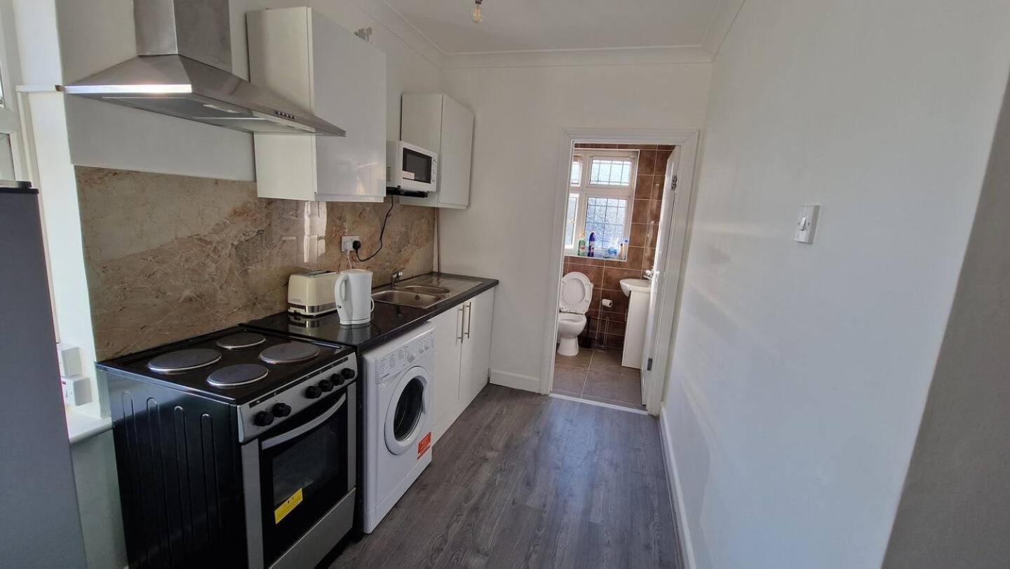 Starlet Property Wanstead Exterior foto
